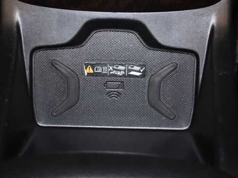 Used 2021 GMC Canyon Denali image 32