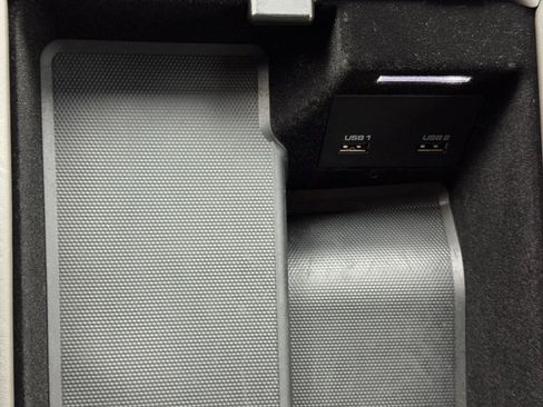 Used 2019 Porsche Cayenne Turbo image 36