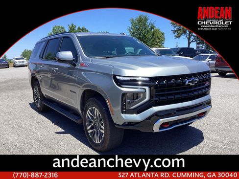 Used 2025 Chevrolet Tahoe Z71 w/ Comfort Package AWD/4WD image 1