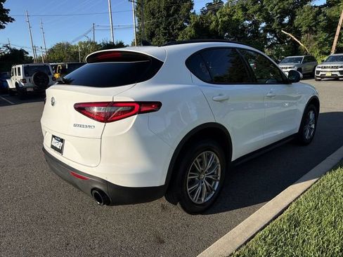 Used 2023 Alfa Romeo Stelvio Sprint AWD/4WD image 8