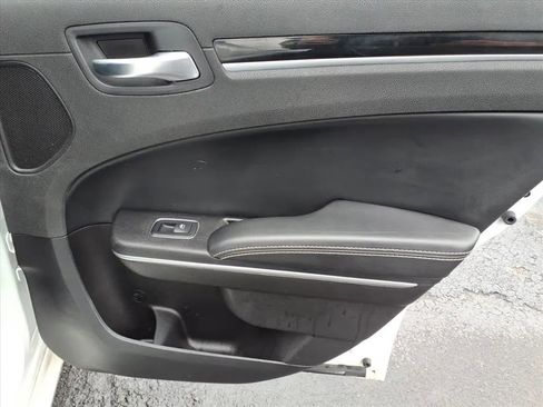 Used 2022 Chrysler 300 S image 13