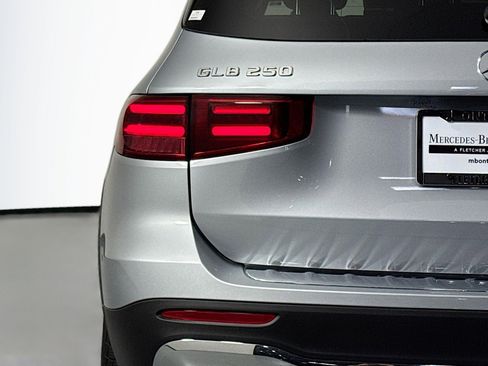 New 2026 Mercedes-Benz GLB 250 GLB 250 image 19