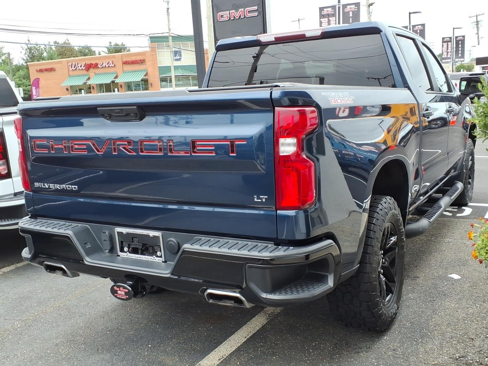 Used 2023 Chevrolet Silverado 1500 LT Trail Boss w/ Protection Package AWD/4WD image 4