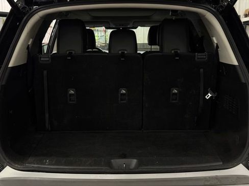 Used 2023 Nissan Pathfinder SL image 9