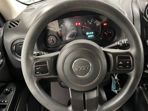Used 2013 Jeep Patriot Sport w/ PWR Value Group AWD/4WD image 4