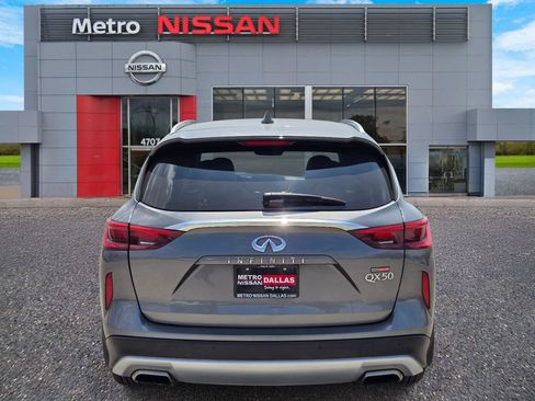 Used 2021 INFINITI QX50 Luxe FWD image 5