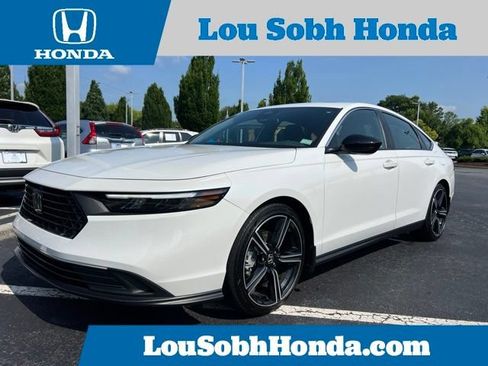 Used 2023 Honda Accord Sport image 1