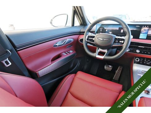 Used 2026 Genesis GV70 2.5T Sport Prestige image 9