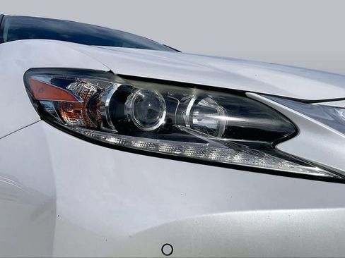 Used 2016 Lexus ES 350 w/ Premium Package w/Wood Trim FWD image 26