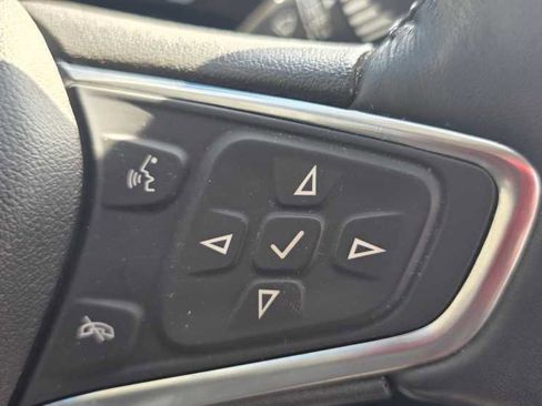 Used 2020 Chevrolet Equinox Premier image 15