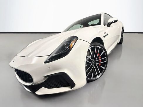 Used 2024 Maserati GranTurismo Trofeo AWD/4WD image 54