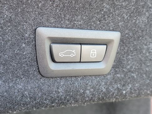 Used 2026 BMW M3 Competition w/ M Carbon Exterior Package AWD/4WD image 9