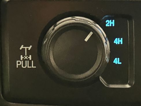 Used 2018 Ford F150 XL w/ Equipment Group 101A Mid AWD/4WD image 18