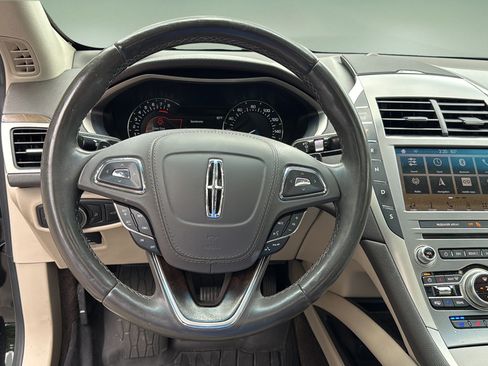 Used 2018 Lincoln MKZ Reserve w/ Climate Package FWD image 21