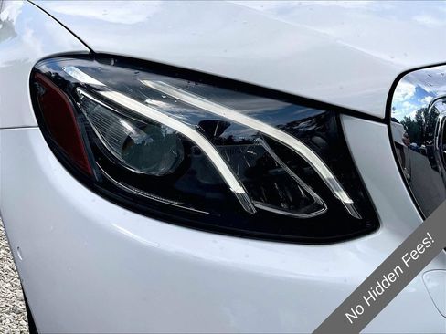Used 2018 Mercedes-Benz E 400 4MATIC Sedan w/ Premium 1 Package image 25