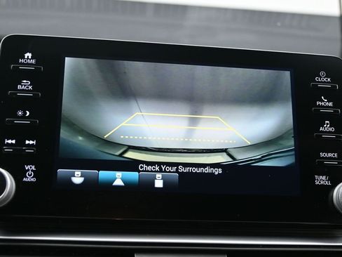 Used 2022 Honda Accord Sport image 18