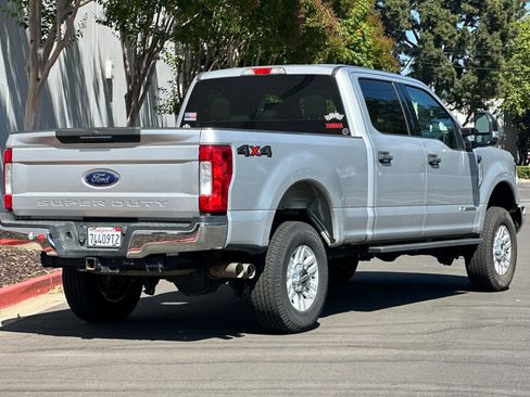 Used 2018 Ford F250 XLT AWD/4WD image 4