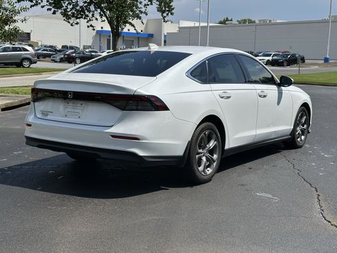 Used 2024 Honda Accord EX image 13