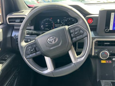 Used 2025 Toyota 4Runner TRD Off-Road image 14