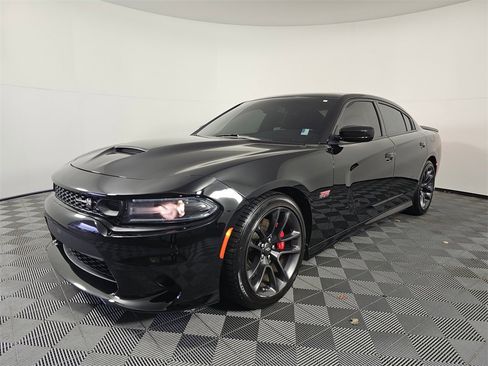 Used 2021 Dodge Charger Scat Pack image 3