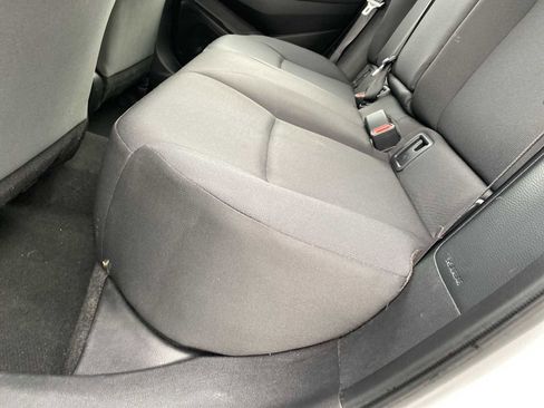 Used 2024 Toyota Corolla LE image 29