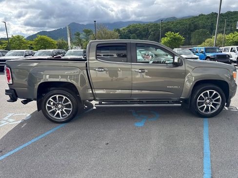 Used 2018 GMC Canyon Denali AWD/4WD image 2