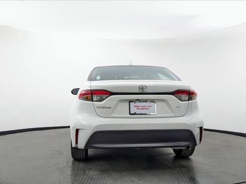 Used 2026 Toyota Corolla LE FWD image 7