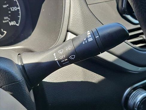 Used 2024 Nissan Altima 2.5 S FWD image 14