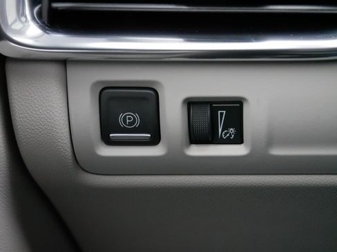 Certified 2023 Cadillac XT4 Premium Luxury w/ Cold Weather Package image 27