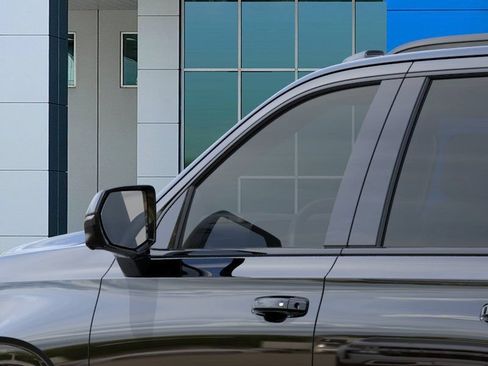 New 2026 Chevrolet Suburban RST w/ RST Capability Package AWD/4WD image 12