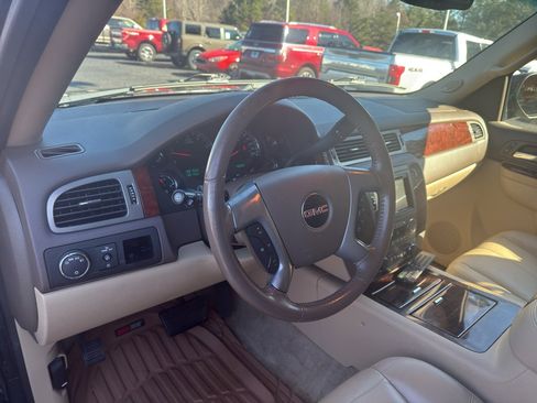 Used 2013 GMC Yukon XL SLT image 12