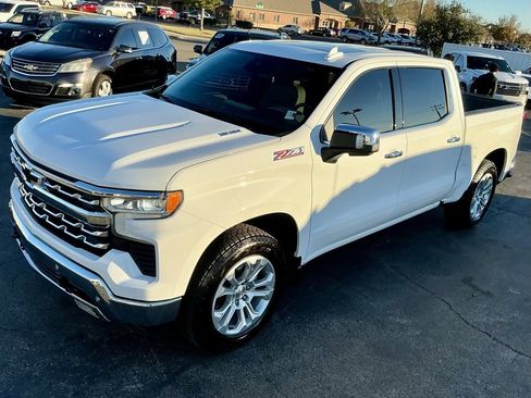 Used 2022 Chevrolet Silverado 1500 LTZ w/ LTZ Premium Package image 3