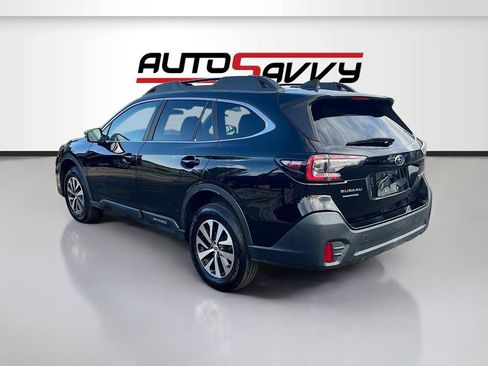 Used 2021 Subaru Outback Premium AWD/4WD image 5