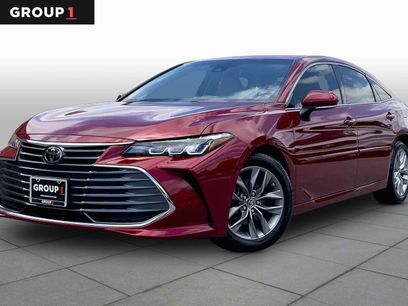 Used 2019 Toyota Avalon XLE w/ Moonroof Package