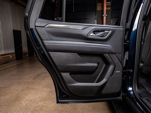 Used 2024 GMC Yukon AT4 w/ AT4 Premium Package image 37