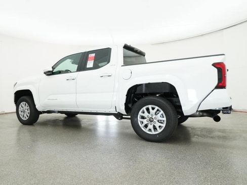 New 2026 Toyota Tacoma SR5 RWD image 23