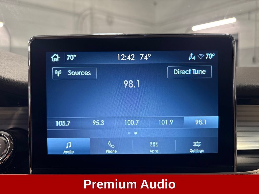 Used 2022 Lincoln Corsair FWD image 11