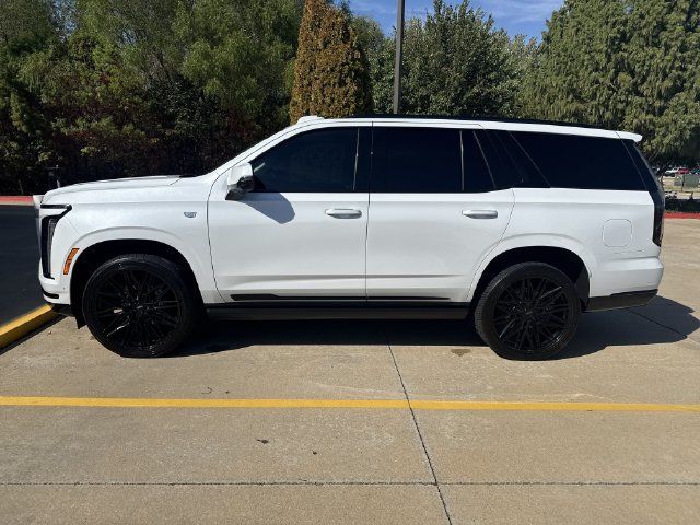 Used 2026 Cadillac Escalade Platinum Sport w/ LPO, Floor Liner Package AWD/4WD image 6