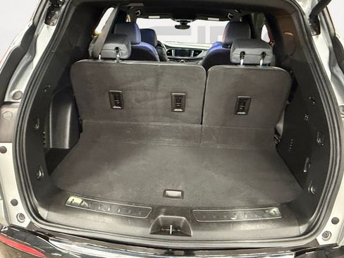 Used 2024 Buick Enclave Premium AWD/4WD image 13