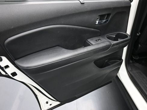 Used 2018 Honda Pilot Elite image 22