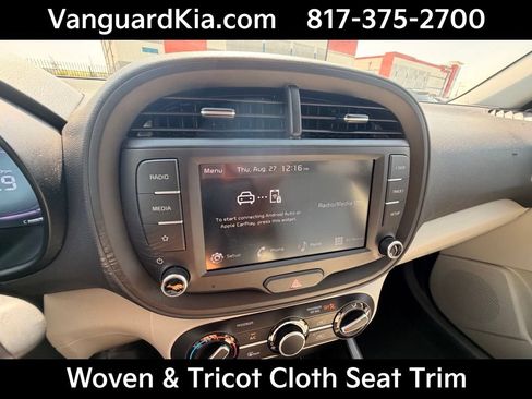 Certified 2025 Kia Soul LX w/ LX Technology Package FWD image 21