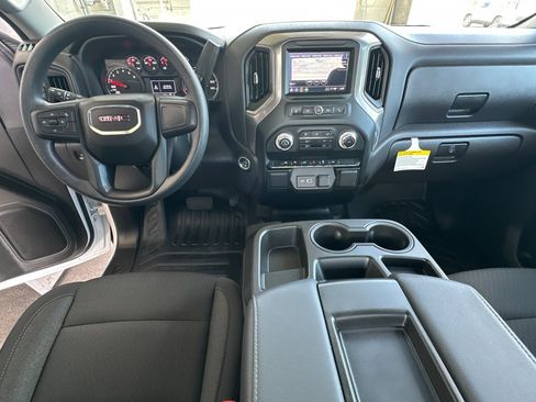 Certified 2025 GMC Sierra 1500 Pro w/ Convenience Package image 14