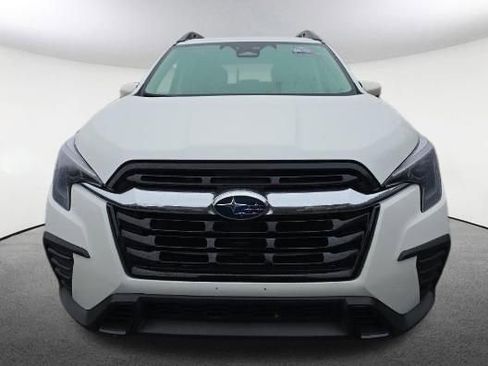 Used 2025 Subaru Ascent Premium image 2