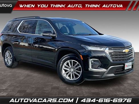 Used 2023 Chevrolet Traverse LT image 1