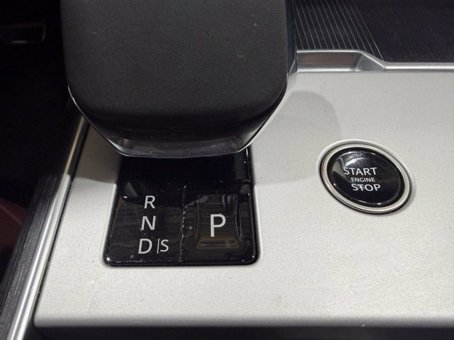 Used 2024 Land Rover Range Rover Long Wheelbase Autobiography AWD/4WD image 37