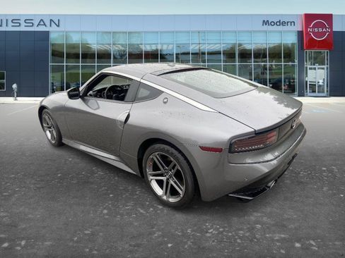 Certified 2024 Nissan Z Performance w/ Floor Mat Package RWD image 6