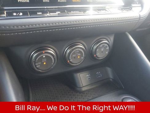 Certified 2024 Nissan Z Performance w/ Floor Mat Package image 19