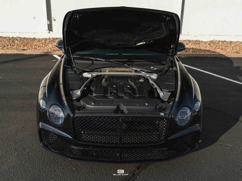 Used 2022 Bentley Continental GT image 16