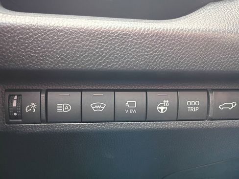 Used 2025 Toyota RAV4 XSE w/ Advanced Technology Package AWD/4WD image 19