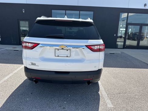 Used 2020 Chevrolet Traverse LT FWD image 6